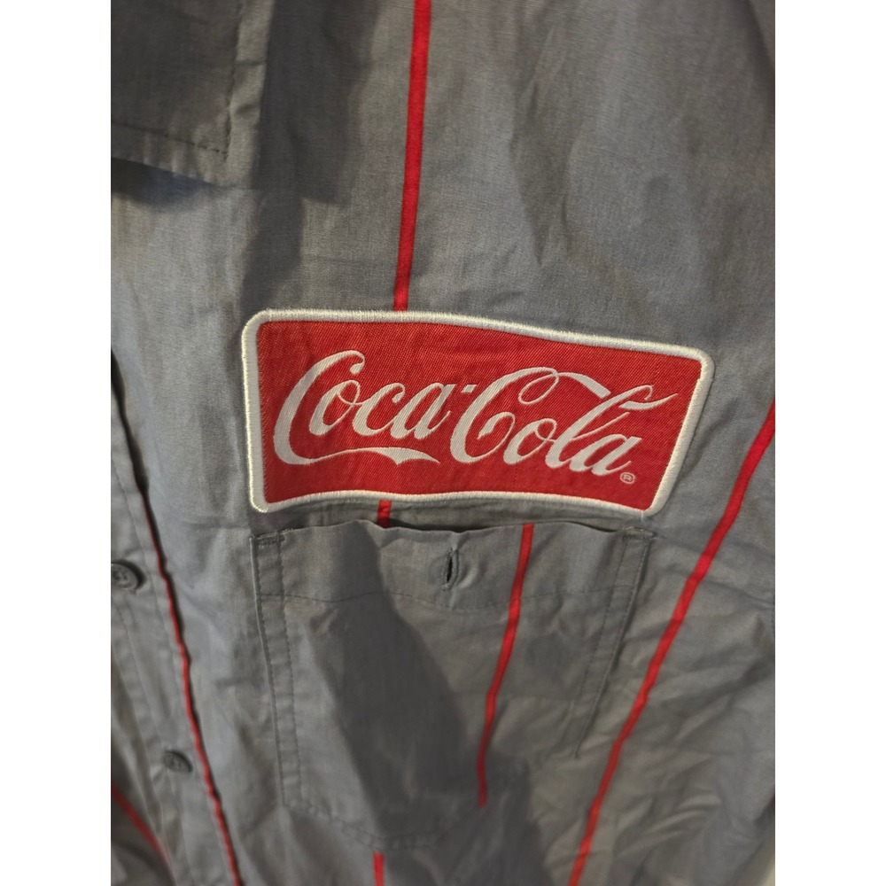 Coca-Cola Mens Grey Red Pinstripe Short Sleeve Button Down Shirt Sz L Patch Logo - Picture 3 of 7